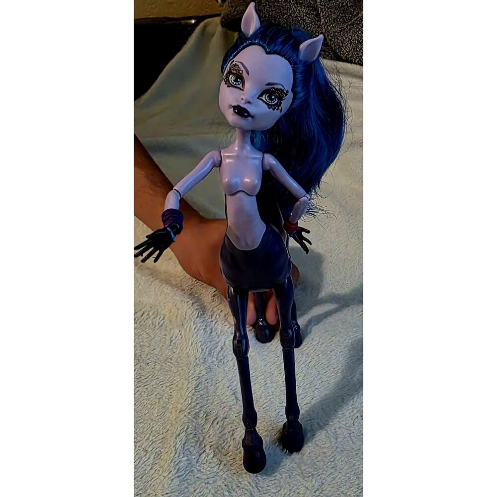 Monster High Freaky Fusion Avea Trotter Doll G1